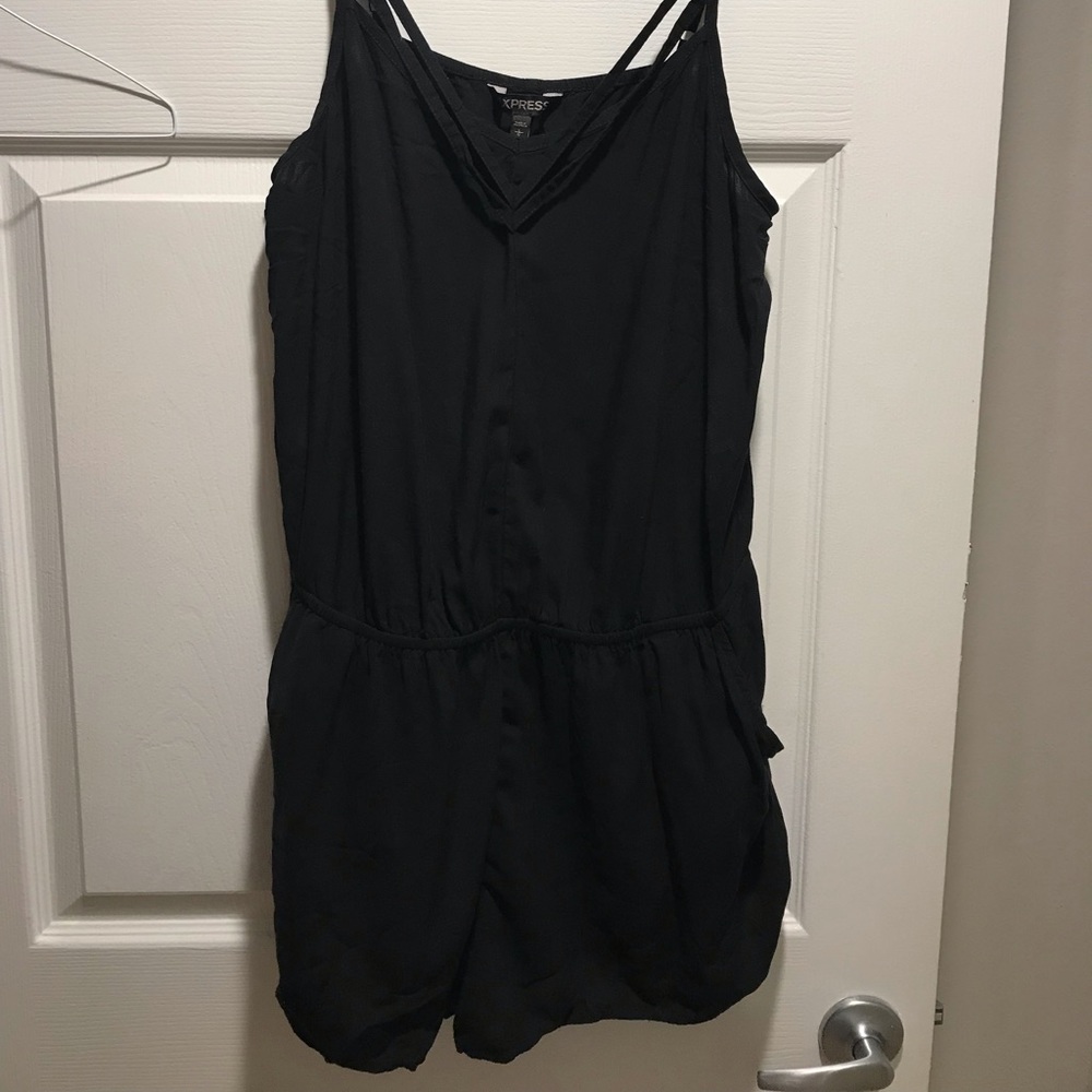 Size Large Black Express Romper with Pockets!